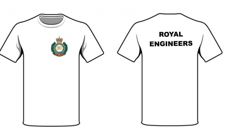 RE Cap Badge/RE Text White T-shirt small